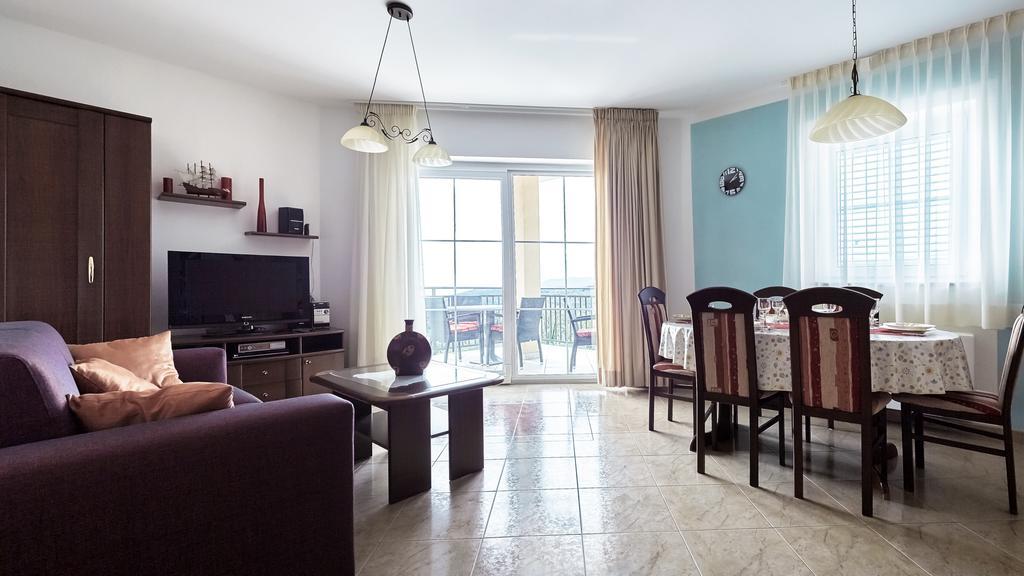 Apartments Villa Venera Labin  Ruang foto