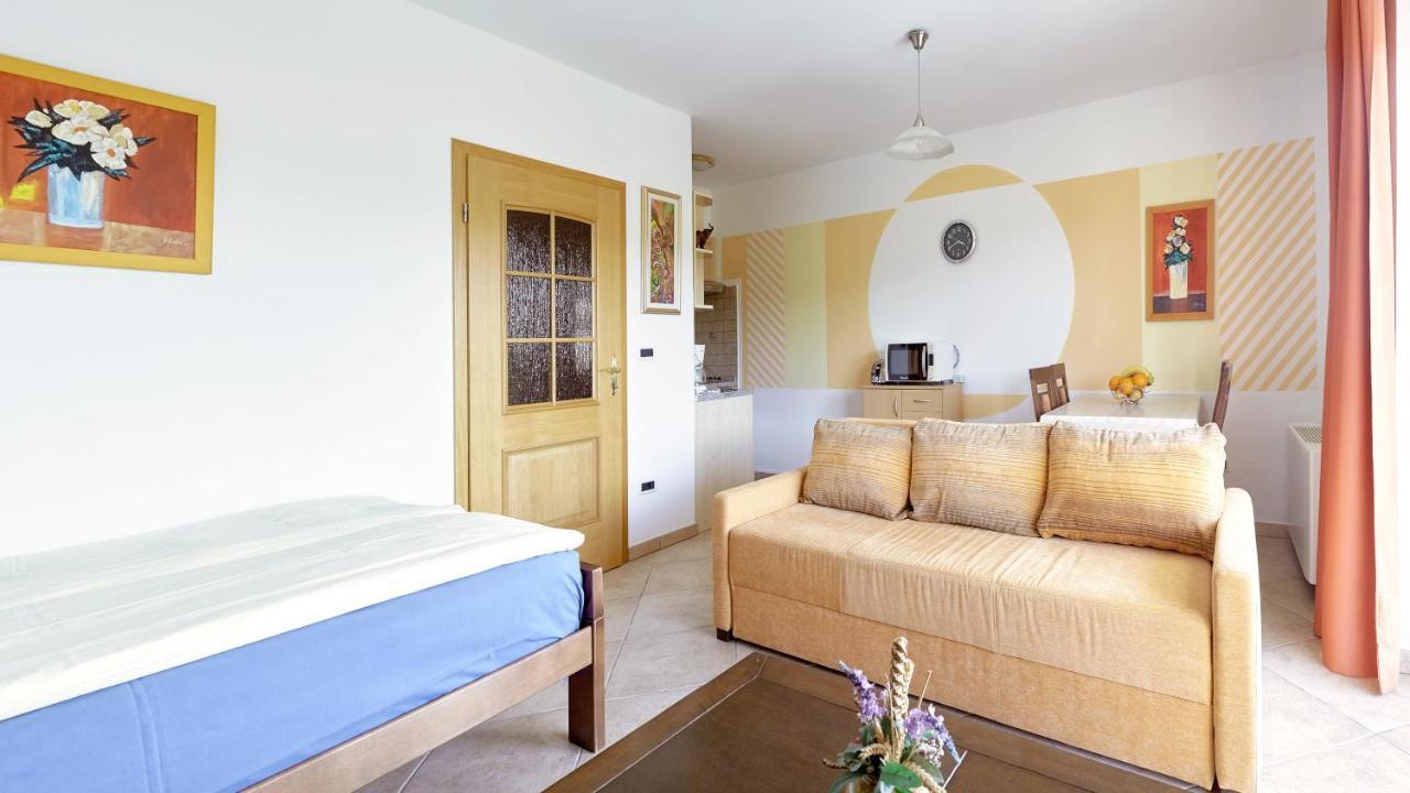 Apartments Villa Venera Labin  Ruang foto
